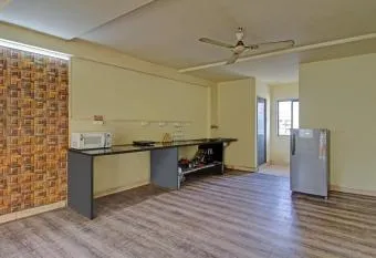 OYO Home 78031 Ar Rooms allows 18 year olds to book a room