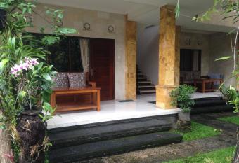 Gerhana Sari 2 Bungalows has Balcony rooms