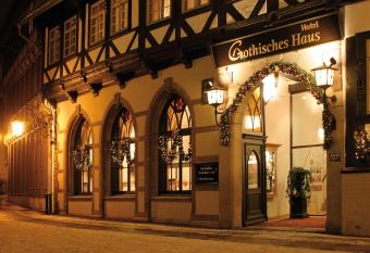 Travel Charme Gothisches Haus allows 18 year olds to book a room