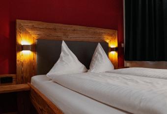 Hotel Almwirt has Balcony rooms