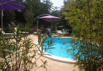 G  tes Les 3 Cigales has Balcony rooms