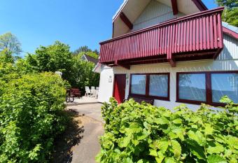 Ferienhaus Steffi allows 18 year olds to book a room