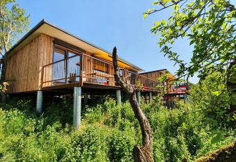 GL  CK HOMES IPPESHEIM has Balcony rooms