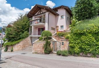 Casa Weekend has Balcony rooms