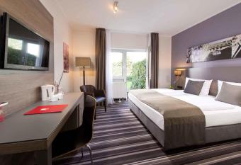 Leonardo Hotel N  rnberg allows 18 year olds to book a room