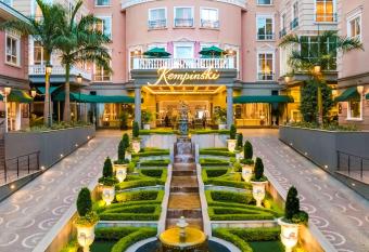 Villa Rosa Kempinski has Balcony rooms