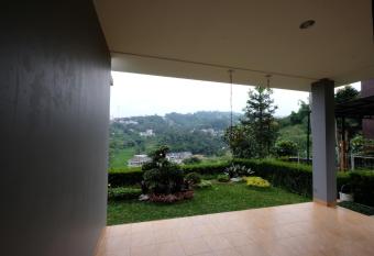 Thio s ViLLA has Balcony rooms