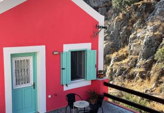 Casa Di Rosse has Balcony rooms