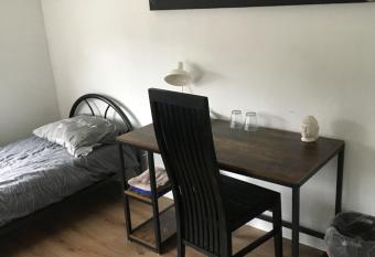 City Center Enschede Homestay allows 18 year olds to book a room