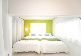 Yokkaichi Higashihino Hotel has Balcony rooms