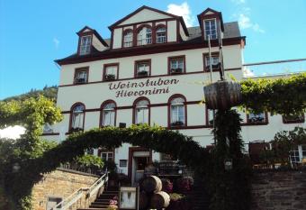 Hotel Hieronimi allows 18 year olds to book a room