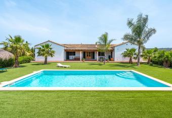 Can Mossenyer has Balcony rooms