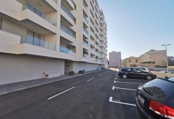 Legacy Marine2 - Zadar, Luxury Suites has rooms with a private hot tub