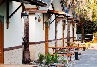 Solobo Resort has Balcony rooms