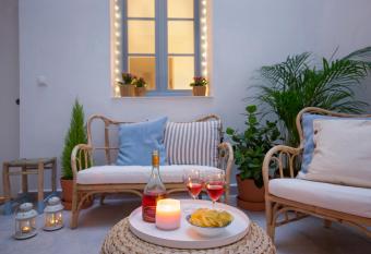 Apartamento C  diz Centro Blue Window allows 18 year olds to book a room