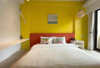 Silimu Hostel has Balcony rooms