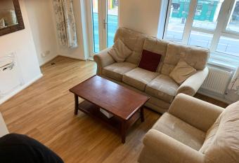 Zenith Abode City Centre Apartment has Balcony rooms