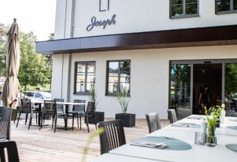 Hotel Restaurant Joseph has Balcony rooms