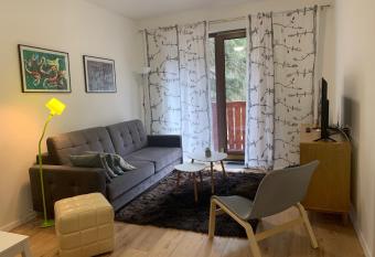 Apartm  n Jele   Chopok Juh-Trango  ka allows 18 year olds to book a room