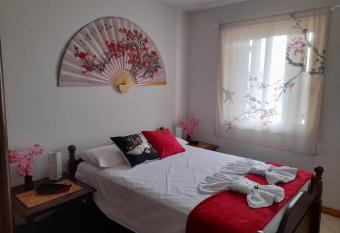 Sonho em Canela allows 18 year olds to book a room