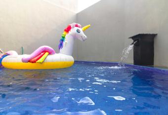 Villa Private Pool Syariah Musim Liburan has Balcony rooms