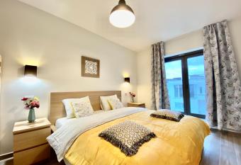 Apartment Anvers has Balcony rooms