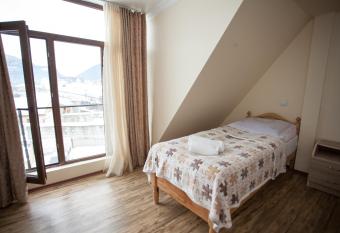 Mestiatour Guest House has Balcony rooms