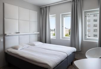 Omena Hotel Vaasa Espen allows 18 year olds to book a room