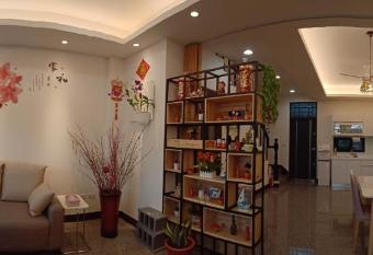 Beauty Chen s House #2 has Balcony rooms