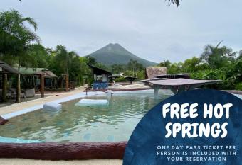 Green Leaf House has Balcony rooms