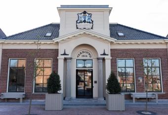 Hotel de ABDIJ Dokkum allows 18 year olds to book a room