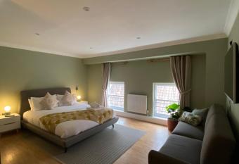 The Fort York allows 18 year olds to book a room