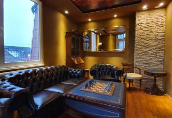 Goldhand Chill Point Bielefeld has Balcony rooms