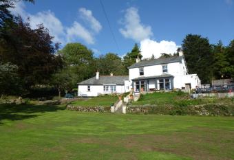 Uplands Inn Cartmel allows 18 year olds to book a room