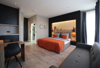 JustStay Solingen allows 18 year olds to book a room