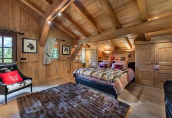 Beautiful Nirvana has Balcony rooms