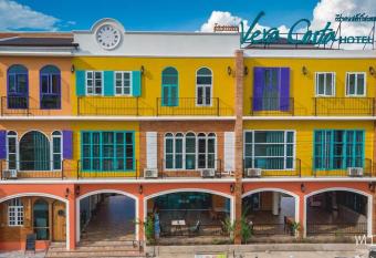 Vera Costa Hotel has Balcony rooms