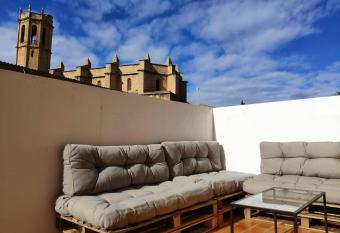 Casa Mineta allows 18 year olds to book a room