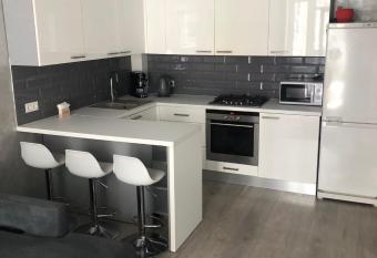                                                                                               Versal Park allows 18 year olds to book a room