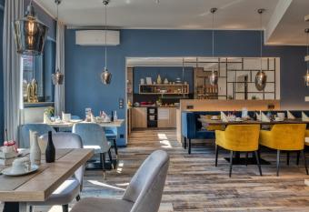 Hotel & Living Am Wartturm - Hotel & Apartments allows 18 year olds to book a room