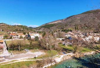 Le Rieussec has Balcony rooms