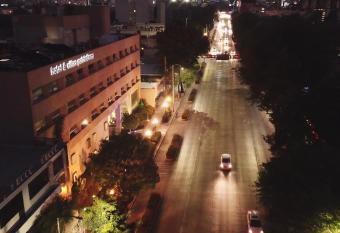 Hotel Patriotismo allows 18 year olds to book a room