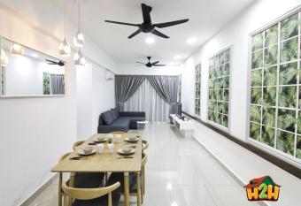 H2H - Botanical Majestic Ipoh allows 18 year olds to book a room