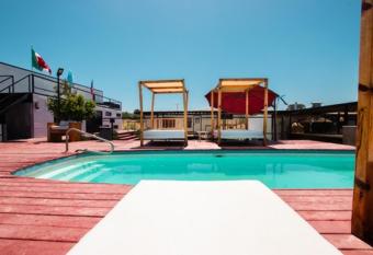 Hacienda Los Golfo has Balcony rooms