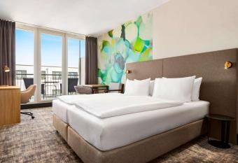 Wyndham Garden Munich Messe allows 18 year olds to book a room