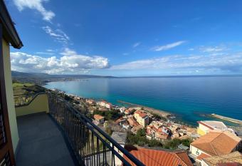 Ricky s House Pizzo allows 18 year olds to book a room