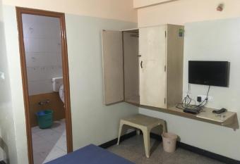 SRI VIJAYA PALACE LODGING has Balcony rooms