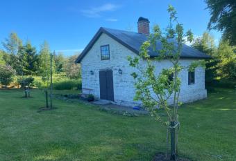 Stenbrottets smedja has Balcony rooms