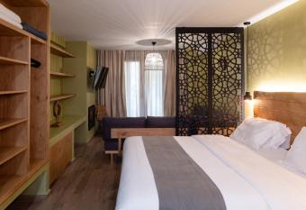 Gaia by Agora Luxury apartments in the heart of Heraklion has Balcony rooms