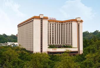 China Hotel Guangzhou-Free Canton Fair Shuttle Bus has Smoking rooms